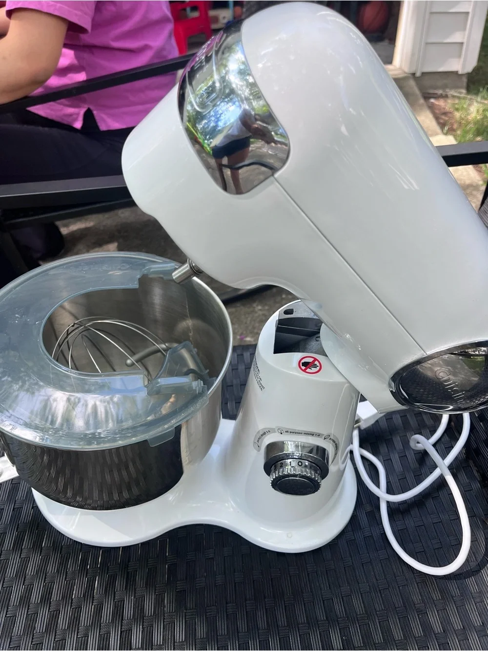 Cuisinart White Tilt-Head Stand Mixer with Stainless Bowl and Splash Guard